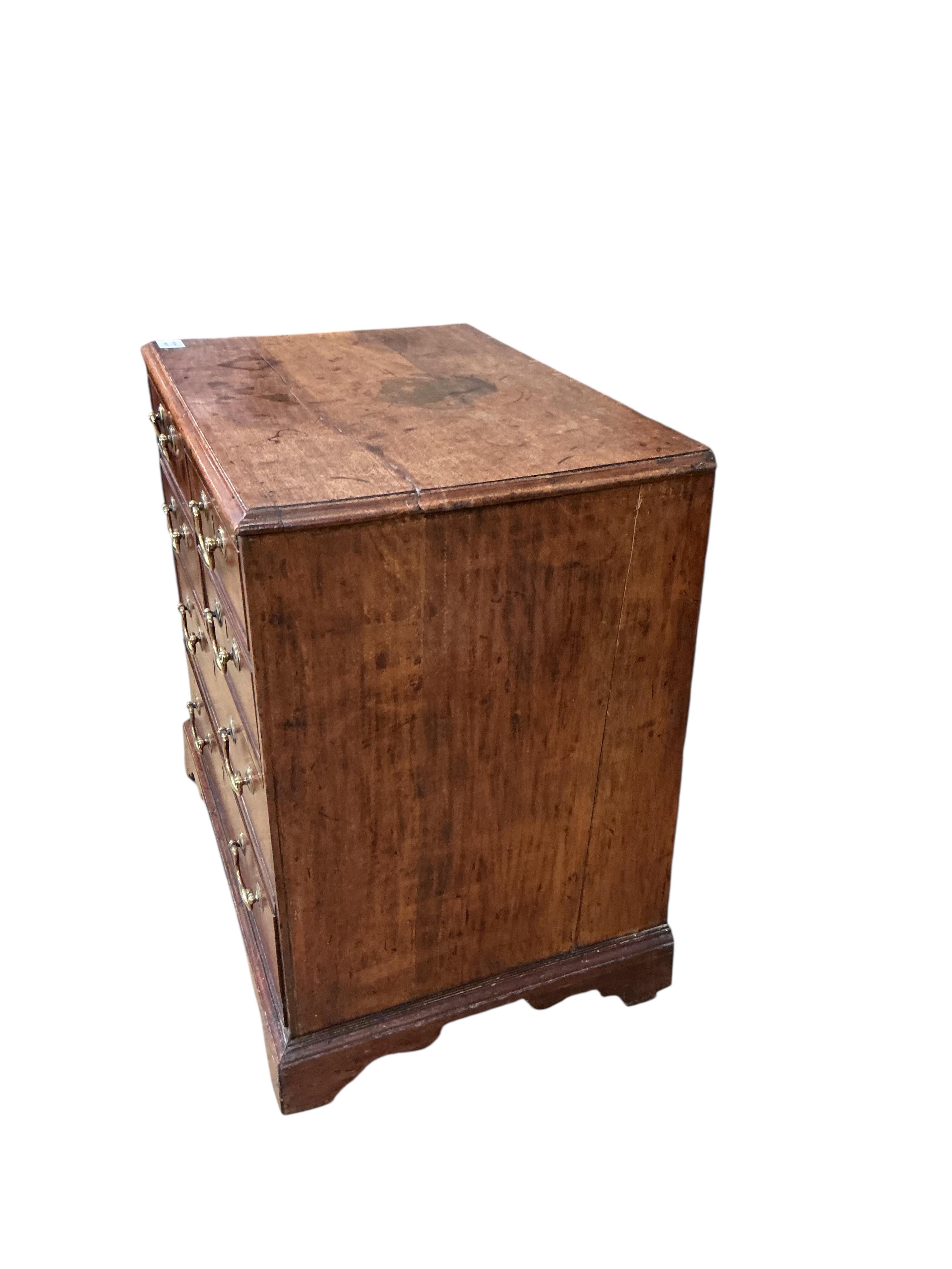 A small George III mahogany chest of four drawers, width 69cm, depth 46cm, height 68cm